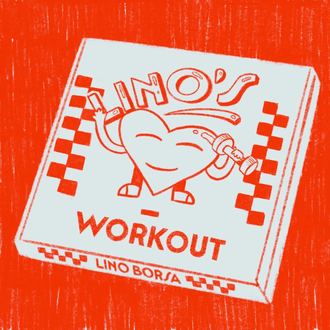 Visuel de playlist Workout pour Lino Borsa : cœur mascotte portant un haltère sur une boîte LINO’S à damiers, fond rouge orangé.